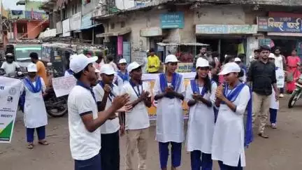 दिशा एजुकेशन और सोशल वेलफेयर सोसाइटी के द्वारा नशा मुक्ति जागरूकता अभियान चलाया गया । नुक्कड़ नाटक किया गया
