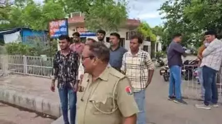 लाडपुरा: महावीर नगर इलाके में गृह क्लेश के चलते एक विवाहिता ने फांसी लगाकर की आत्महत्या, पुलिस ने शव का कराया पोस्टमार्टम