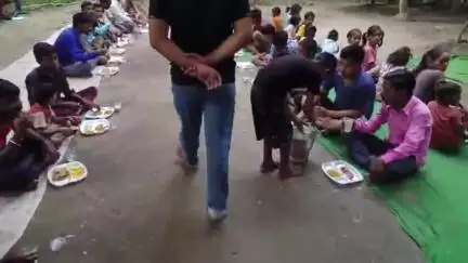 सवायजपुर: मुंडेर गांव में बाबा ब्रह्मचारी के देवस्थान पर श्रीमद् भागवत कथा का समापन, विशाल भंडारे का आयोजन हुआ