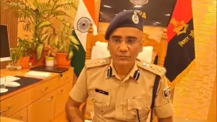 गया टाउन सीडी ब्लॉक: गया SSP के निर्देश पर ज़िले के विभिन्न थाना क्षेत्रों से शराब कांड में 5 और अन्य मामलों में 3 अभियुक्त गिरफ्तार