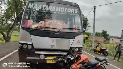 बोरियो: बोरियो बोआरीजोर मुख्य मार्ग पर विचपुरा गांव के पास बस और बाइक की टक्कर में एक की मौत