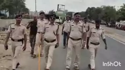 आरा: आरा बस स्टैंड धरहरा में ट्रैफिक डीएसपी के नेतृत्व में चलाया गया वाहन चेकिंग, वसूला गया ₹50,000 जुर्माना