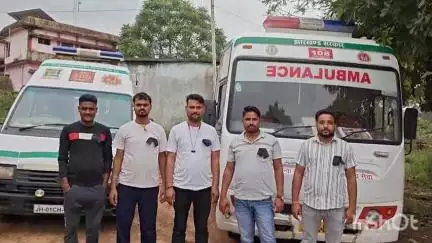 गढ़वा: गढ़वा जिले में 108 एंबुलेंस चालकों की सांकेतिक हड़ताल दूसरे दिन भी जारी, 28 जून को राज्यसभा के सामने होगा धरना-प्रदर्शन