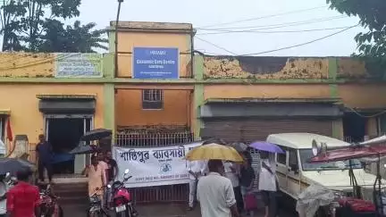 শান্তিপুর: স্মার্ট মিটার নিয়ে শান্তিপুর ব্যবসায়ী সমাজ কল্যাণ সমিতির বিক্ষোভ ও ডেপুটেশন #jansamasya