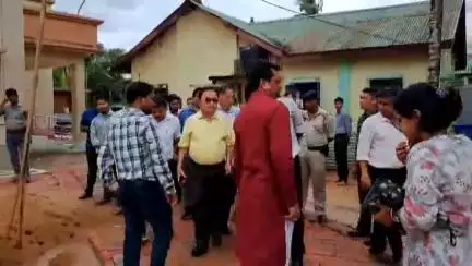 সাব্রুম: সাব্রুমের দ্বাদশ শ্রেণী বালিকা বিদ্যালয়ে নবনির্মিত ছাত্রী আবাস পরিদর্শন করেন জেলাশাসকসহ অন্যান্য আধিকারিকরা