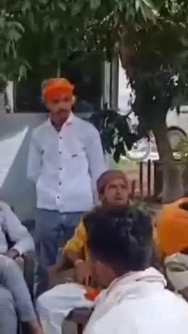 निघासन: प्राथमिक विद्यालय के शिक्षक की फेसबुक पर अभद्र टिप्पणी से मचा बवाल, स्वामी रामभद्राचार्य जी के अपमान पर दर्ज हुआ मुकदमा