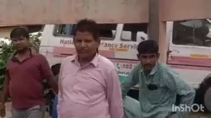 सादाबाद: सादाबाद में डिवाइडर से टकराई बाइक, एक युवक की मौत और 2 घायल, पुलिस ने शव भेजा पोस्टमार्टम के लिए