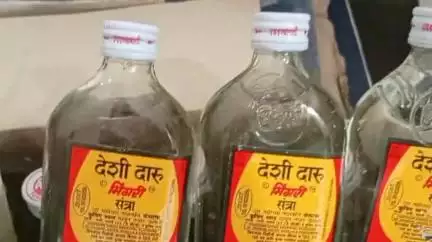 औंढा नागनाथ: साळणा येथे अवैध देशी दारू विक्रेत्यावर पोलिसांची कारवाई