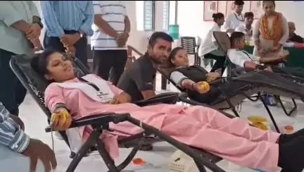 મેઘરજ: શહેરમાં પ્લેન ક્રેશમાં ઇજાગ્રસ્ત લોકો માટે શ્રીજી બાપા નસિંગ કોલેજ ખાતે બ્લડ ડોનેશન કેમ્પનું આયોજન કરવામાં આવ્યુ