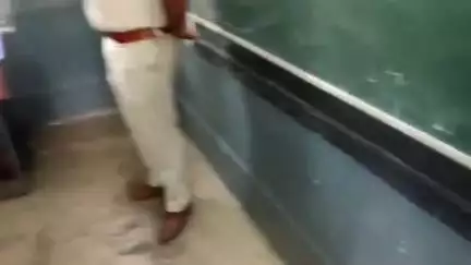 चुरचु: चरही पुलिस ने बच्चों को नशे के दुष्प्रभावों से कराया अवगत, नशे से दूर रहने की दिलाई शपथ