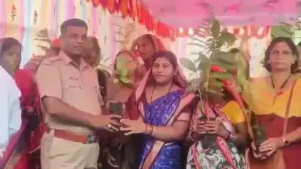 ପୋଲସରା: ହାତୀଓଟ,ମନ୍ଦାର ଓ ରୁମାଗଡ ତିନି ପଞ୍ଚାୟତରେ ବୁଲିଲା ବିକାଶ ବାହନ ରଥ