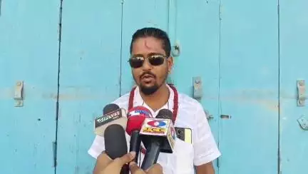 ঢেকিয়াজুলি ভাগ: কাটনীবাৰী গাঁৱৰ VDP ৰ সম্পাদকৰ বিৰুদ্ধে চৰকাৰী ভূমি বিক্ৰীৰ অভিযোগ উঠিছে,ঢেকীয়াজুলিত তদন্তৰ দাবী সনাতনী বীৰ হিন্দু সেনাৰ