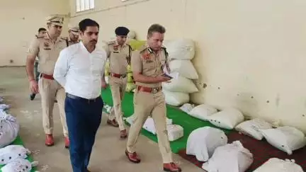 अम्बाला: आईजीपी अम्बाला मंडल ने एनडीपीएस मामलों में जब्त मादक पदार्थों के 114 मामलों का किया निरीक्षण