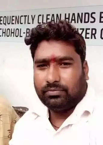 बीघापुर: कार की टक्कर से केदारखेड़ा निवासी बाइक सवार युवक की मौत, एकलौते बेटे की मौत से घर का बुझा चिराग