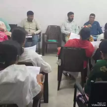 सूर्यपुरा: सूर्यपुरा सामुदायिक स्वास्थ्य केंद्र में स्वास्थ्य कर्मियों की आवश्यक बैठक हुई
