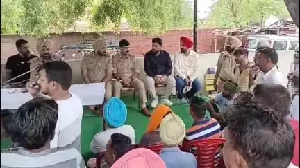 ਸੰਗਰੂਰ: ਸੰਗਰੂਰ ਦੇ ਡੀਐਸਪੀ ਆਰ ਸੁਖਦੇਵ ਸਿੰਘ ਵੱਲੋਂ ਲੇਬਰ ਚੌਂਕ ਵਿੱਚ ਜਾਂ ਮਜ਼ਦੂਰਾਂ ਦੇ ਨਾਲ ਕੀਤੇ ਮੀਟਿੰਗ ਨਸ਼ੇ ਤੋਂ ਦੂਰ ਰਹਿਣ ਲਈ ਕੀਤਾ ਪ੍ਰੇਰਿਤ