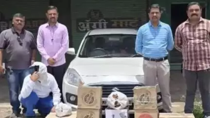 महाराणा प्रताप चौक वाळूज परिसरातून लाखो रुपये किमतीची विदेशी दारू पकडली, राज्य उत्पादन शुल्क विभागाची कारवाई