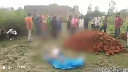 मुकुंदपुर में बेटी के घर आए पिता का प्लाट में मिला शव, परिजनों ने जताई हत्या की आशंका