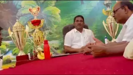 ವಡಗೇರಾ: ಕಾಡಂಗೇರಾ ಬಿ ಗ್ರಾಮದ ಸರ್ಕಾರಿ ಶಾಲೆಗೆ ತಾ.ಪಂ ಇಓ ಮಲ್ಲಿಕಾರ್ಜುನ್ ಸಂಗ್ವಾರ ದಿಢೀರ್ ಭೇಟಿ, ಪರಿಶೀಲನೆ