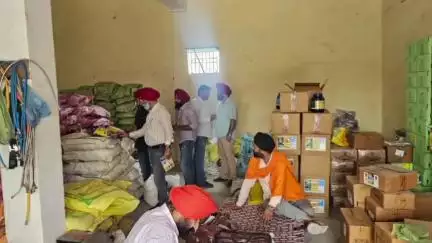 ਗੁਰਦਾਸਪੁਰ: ਬਲਾਕ ਦੀਨਾਨਗਰ ਵਿਖੇ ਖੇਤੀਬਾੜੀ ਅਤੇ ਕਿਸਾਨ ਭਲਾਈ ਵਿਭਾਗ ਨੇ ਖਾਦ ਵਿਕਰੇਤਾਵਾਂ ਦੀਆਂ ਦੁਕਾਨਾਂ ਦੀ ਕੀਤੀ ਚੈਕਿੰਗ