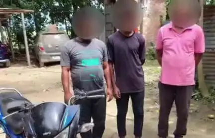 पूर्णिया पूर्व: अनगढ़ थाना पुलिस ने 3 शराब तस्करों को किया गिरफ्तार, 13.5 लीटर विदेशी शराब और एक बाइक भी बरामद