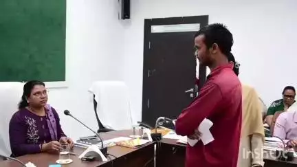 मरवाही: जीपीएम में आयोजित जनदर्शन में 21 आवेदन हुए प्राप्त, आवेदनों को निराकृत करने के लिए कलेक्टर ने दिए निर्देश