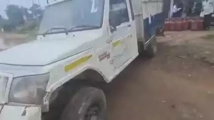 पंचकूला: सीएम फ्लाइंग की टीम ने किरतपुर में एचपी गैस एजेंसी की गाड़ी रोककर की जांच