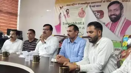 थानेसर: स्वच्छ भारत मिशन के चेयरमैन सुभाष चंद्र ने संस्थाओं के प्रधानों और नगर परिषद के अधिकारियों के साथ की बैठक