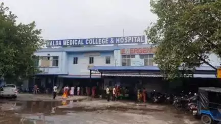 ইংরেজবাজার: দালাল চক্র ধরার কাজ পুলিশের, আমরা পুলিশকে বলেছি;  ঝলঝলিয়ায় বললেন CMOH