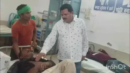 भवनाथपुर: केतार थानांतर्गत लोहरगाड़ा के गम्हरिया टोला में बारिश में आंधी से खपरैलनुमा झोपड़ी गिरी