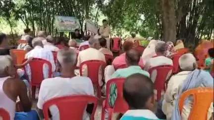 साहेबपुर कमाल: सबदलपुर ग्राम के शिवाला के पास कृषि जन कल्याण हेतु चौपाल कार्यक्रम आयोजित