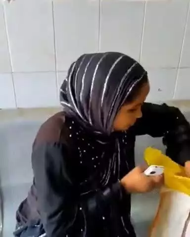 बिल्हौर: बिल्हौर में एक विवाहिता को दहेज की मांग पूरी न होने पर मुंह में कपड़ा ठूसकर पेट्रोल डालकर जलाने का प्रयास