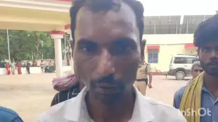मधेपुरा: खाड़ी परमानंदपुर मर्डर केस: अभियुक्त गब्बर राम उर्फ अवधेश कुमार ने पुलिस दबाव में न्यायालय में किया आत्मसमर्पण