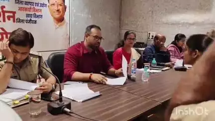 मुंगेली: जनदर्शन में कलेक्टर कुन्दन कुमार का बड़ा फैसला, बिरगांव हायर सेकेंडरी स्कूल में अतिरिक्त भवन और बोरवेल की मिली स्वीकृति