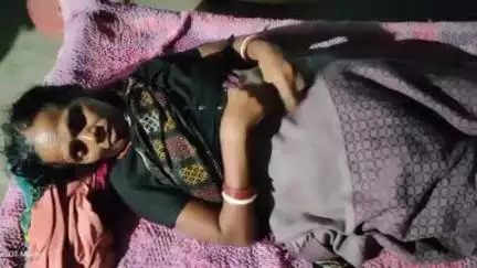 गोला: महलीडीह में मकई के खेत में काम कर रही महिला वज्रपात से घायल, दो पेड़ भी झुलसे