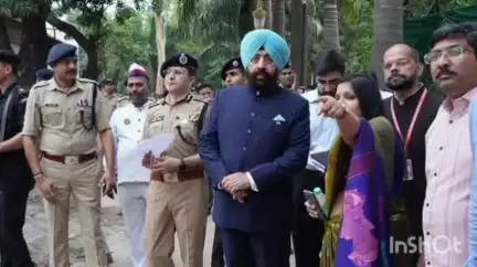देहरादून: राज्यपाल ने राजपुर रोड स्थित राष्ट्रपति निकेतन में चल रहे सौंदर्यकरण एवं विकास कार्यों का किया स्थलीय निरीक्षण