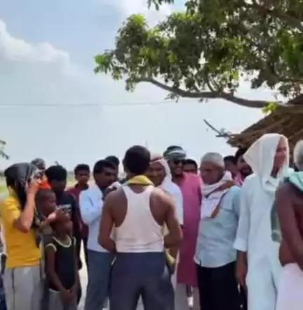 सरायरंजन: सराय रंजन में जदयू कार्यकर्ताओं का जनसंपर्क अभियान, लोगों की समस्याओं से हुए अवगत