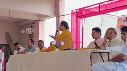 कालापीपल: कालापीपल में कांग्रेस ने संगठन को मजबूत बनाने का लिया संकल्प, केंद्रीय पर्यवेक्षक रिहाना चिश्ती रहीं मौजूद