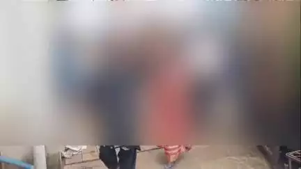 কাকদ্বীপ: পরিবারের অত্যাচারে কাকদ্বীপ মহকুমা শাসকের দপ্তরে স্বেচ্ছায় মৃত্যুর আবেদন জানালেন বৃদ্ধা
