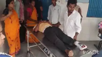 मधेपुरा: सदर टाउन के कॉलेज चौक के पास ट्रक ने मोटरसाइकिल सवार को मारी टक्कर, ललन मलिक हुए जख्मी