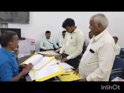 सासाराम: सासाराम के कलेक्ट्रेट में शिकायत में परिवर्दियों की समस्याएं सुनी गईं