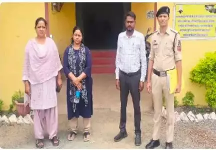 महासमुंद: भंवरपुर चौकी अंतर्गत शेयर मार्केट में पैसा डबल करने का झांसा देकर लाखों की ठगी करने वाले पति-पत्नी गिरफ्तार