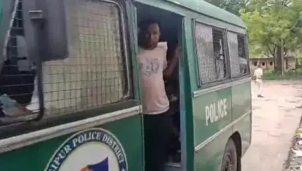 সামশেরগঞ্জ: সামশেরগঞ্জের ঘটনায় গ্রেফতার করা হল দুজনকে। মাষ্টার মাইন্ড দুজনকে গ্রেপ্তার করল সামশেরগঞ্জ থানার পুলিশ
