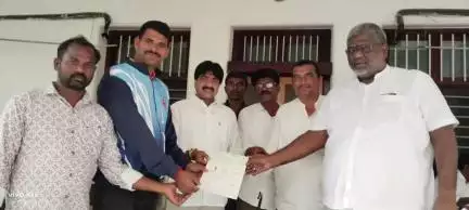 అలంపూర్: ఆపద సమయంలో సీఎం సహాయనిది పేద ప్రజలకు వరం లాంటిది; అలంపూర్ శాసనసభ్యులు విజయుడు