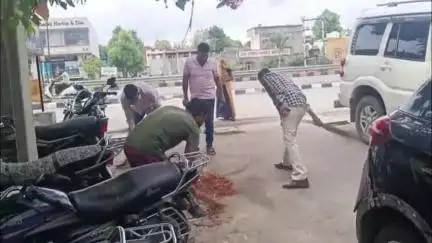 आबू रोड: आबूरोड उपखंड क्षेत्र में वंदे जल गंगाजल संरक्षण अभियान के तहत सरकारी कार्यालय में विशेष सफाई अभियान किया गया श्रमदान