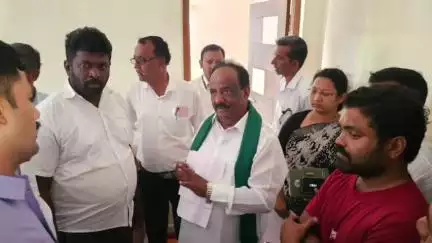 ನವಲಗುಂದ: ನವಲಗುಂದ ಪಟ್ಟಣದಲ್ಲಿ ಜನರ ಸಮಸ್ಯೆಗಳನ್ನು ಆಲಿಸಿದ ಶಾಸಕ ಎನ್ ಎಚ್ ಕೋನರಡ್ಡಿ
