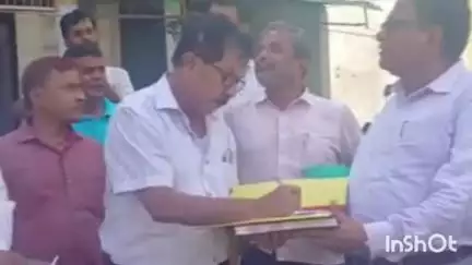 मधवापुर: मधवापुर प्रखंड में स्वास्थ्य विभाग की टीम ने स्वास्थ्य जांच केंद्रों का किया औचक निरीक्षण