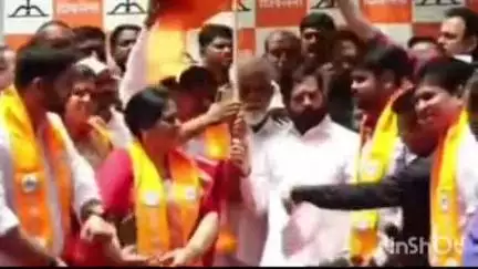 नाशिक: नाशिक मधील माजी नगरसेवक सीमा निगळ व त्यांच्या कार्यकर्त्यांचा  शिंदे गट शिवसेनेत प्रवेश
