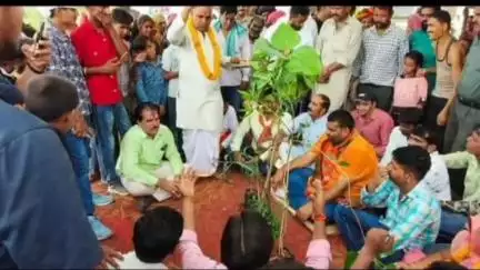 कोटड़ी: कोदूकोटा तालाब की पाल पर जल संरक्षण का संकल्प लिया गया
