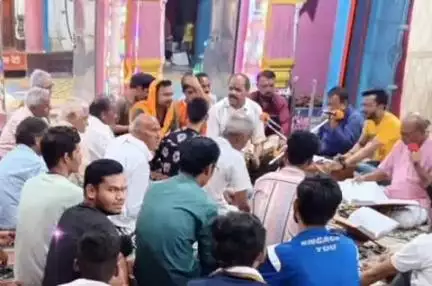देवरी: देवरी के श्री राम जानकी मंदिर में सुंदरकांड, क्षेत्र व देश की खुशहाली के लिए श्री राम हनुमान भक्तों का आयोजन